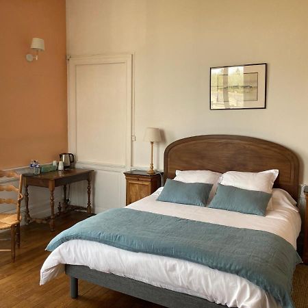 Le Plessis Bed & Breakfast ออร์โวลต์ ภายนอก รูปภาพ