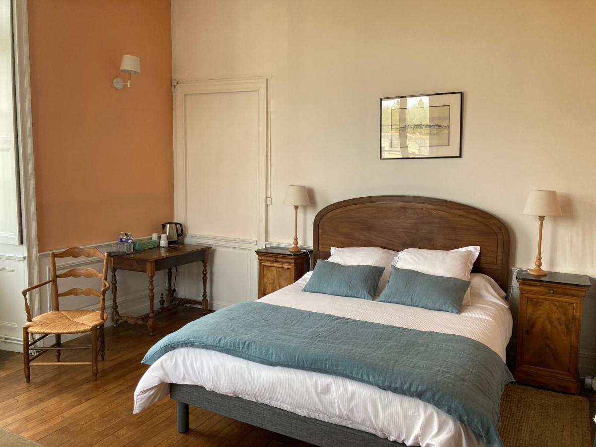 Le Plessis Bed & Breakfast ออร์โวลต์ ภายนอก รูปภาพ